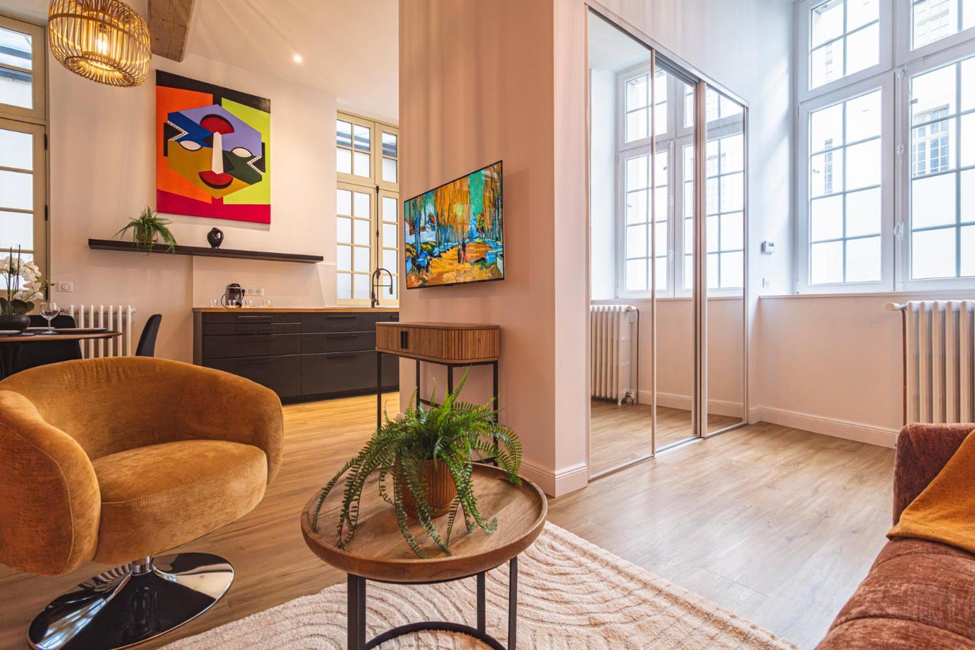 Mm Suites Loft Cathedrale Reims Extérieur photo